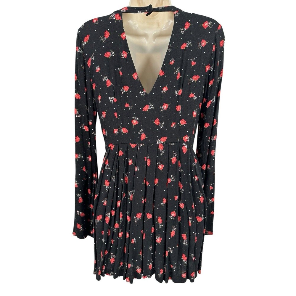 Free People Tegan Mini Swing Dress Size 4 Bell Sleeve Black Floral Cut out - Picture 3 of 9